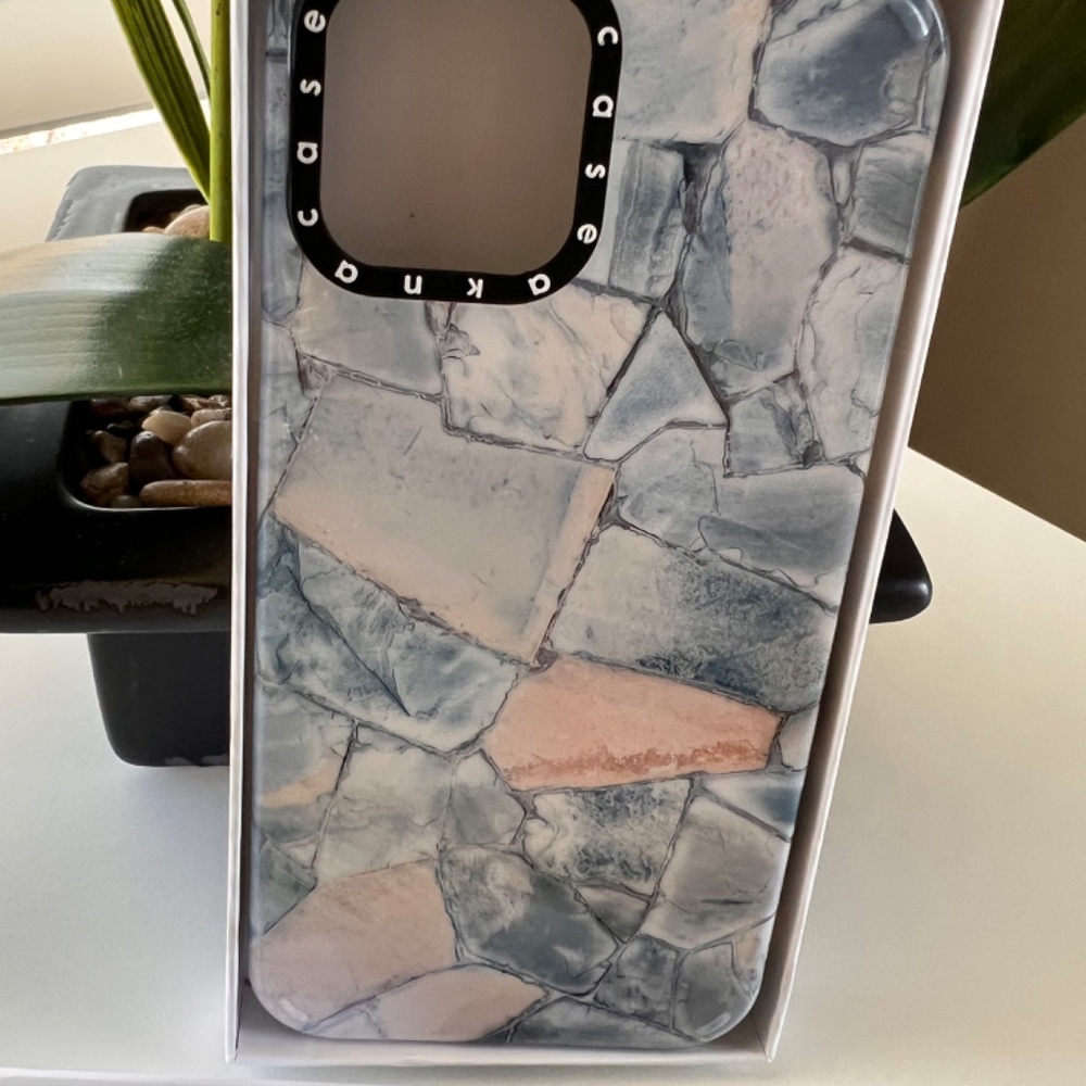*Akna Case Compatible with iPhone 12 & iPhone 12 Pro [6.1 inch]* - Picture 3 of 8